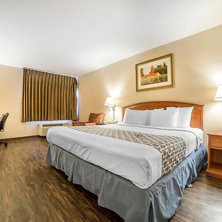 Econo Lodge Inn & Suites Sandy Bagian luar foto