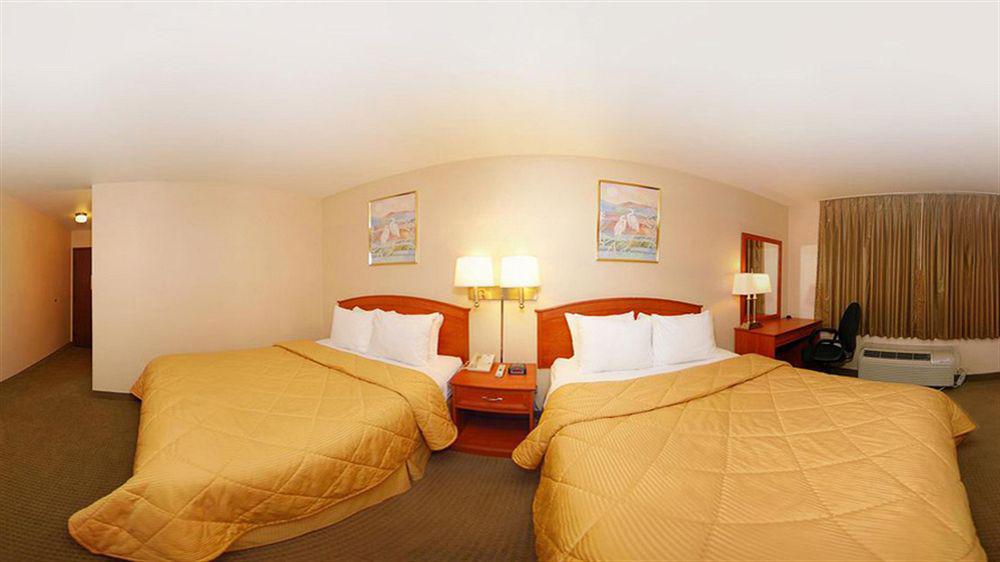 Econo Lodge Inn & Suites Sandy Bagian luar foto