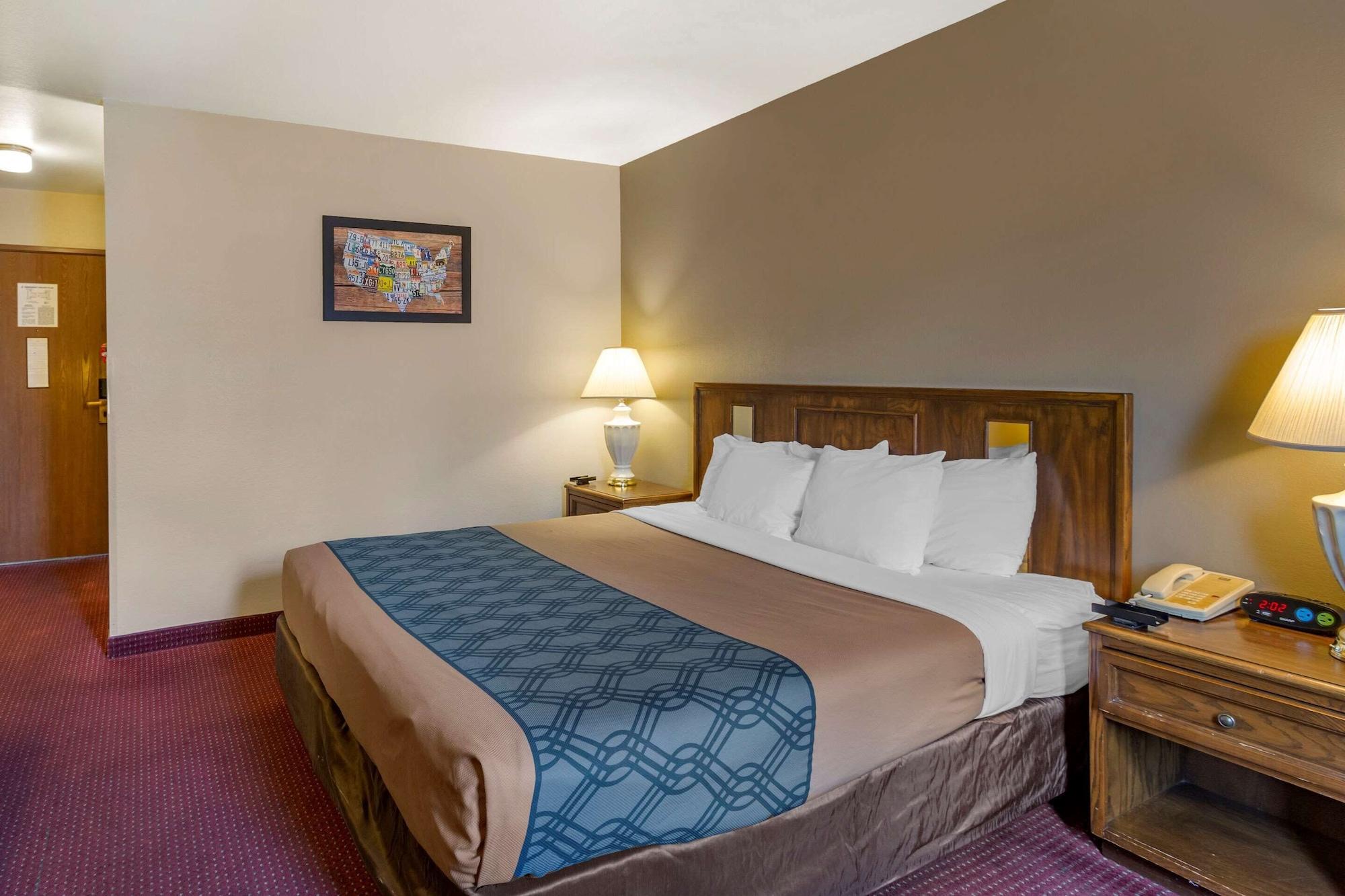Econo Lodge Inn & Suites Sandy Bagian luar foto