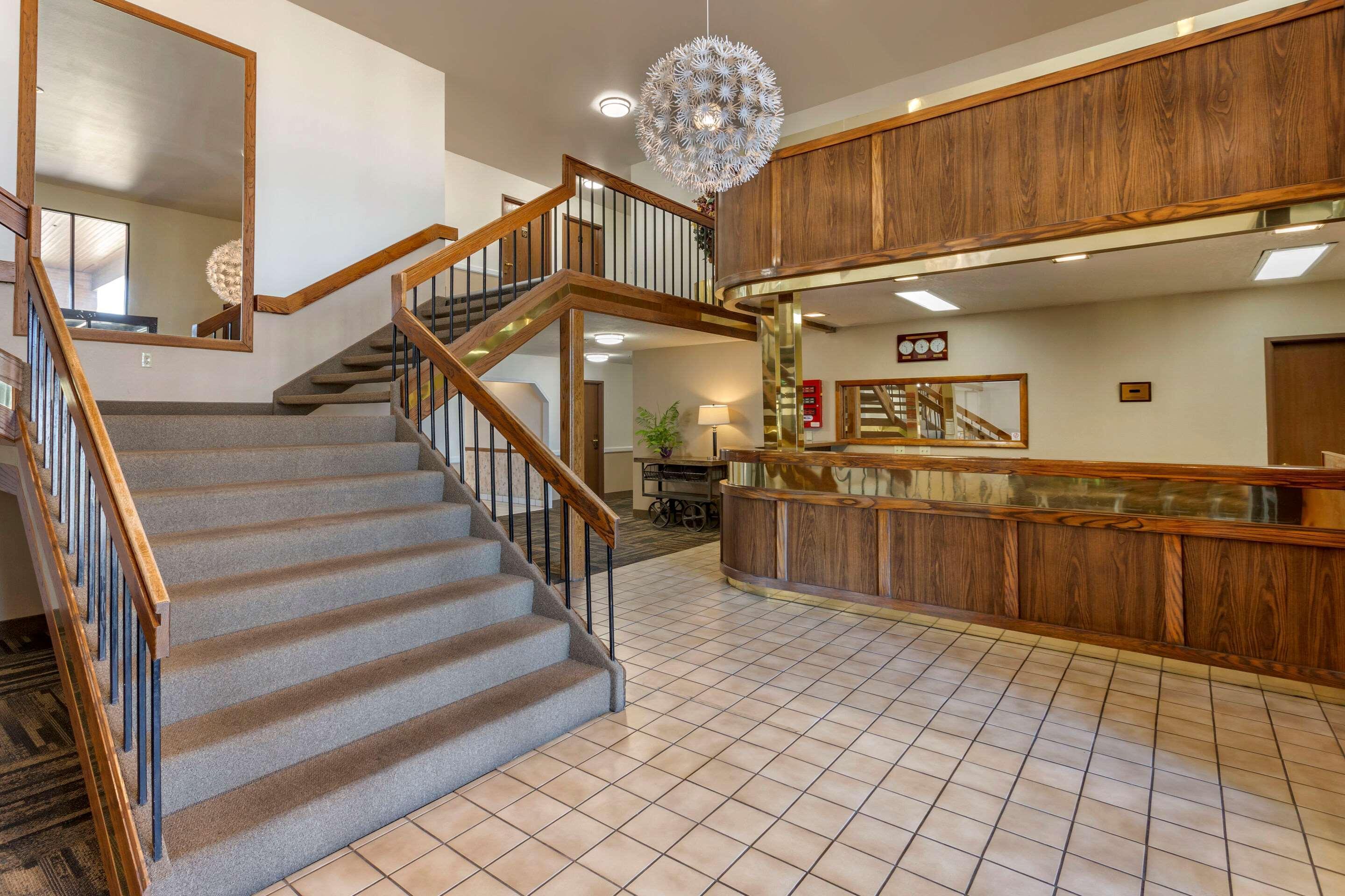 Econo Lodge Inn & Suites Sandy Bagian luar foto
