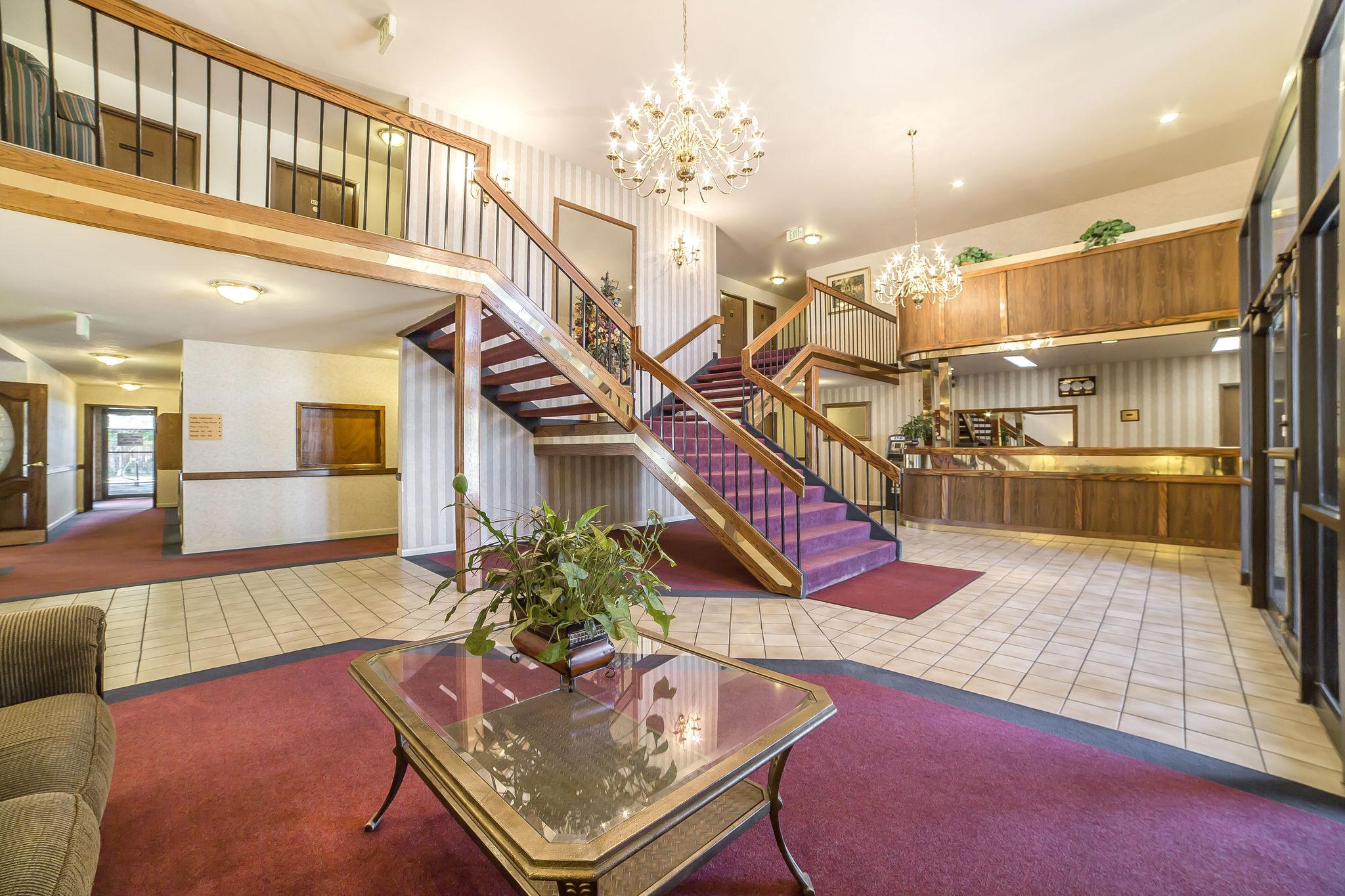 Econo Lodge Inn & Suites Sandy Bagian luar foto