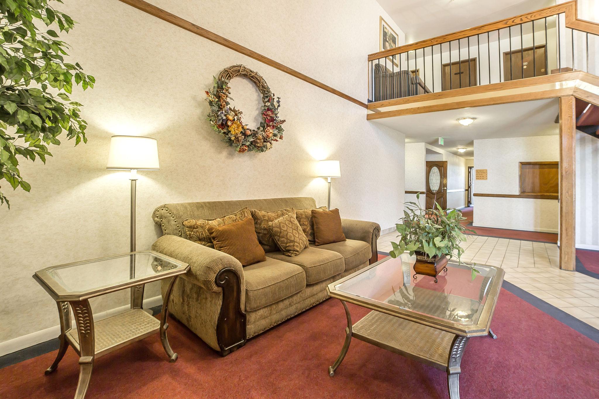Econo Lodge Inn & Suites Sandy Bagian luar foto