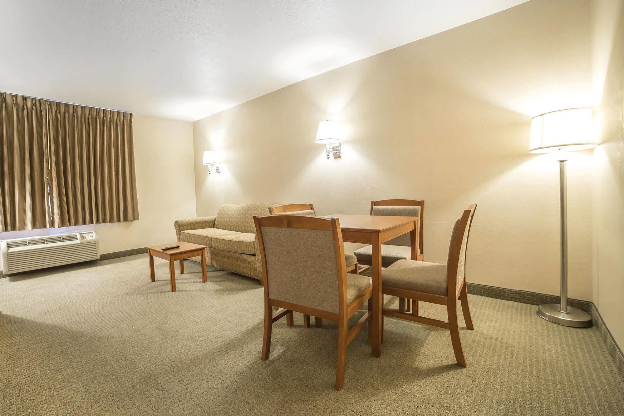 Econo Lodge Inn & Suites Sandy Bagian luar foto